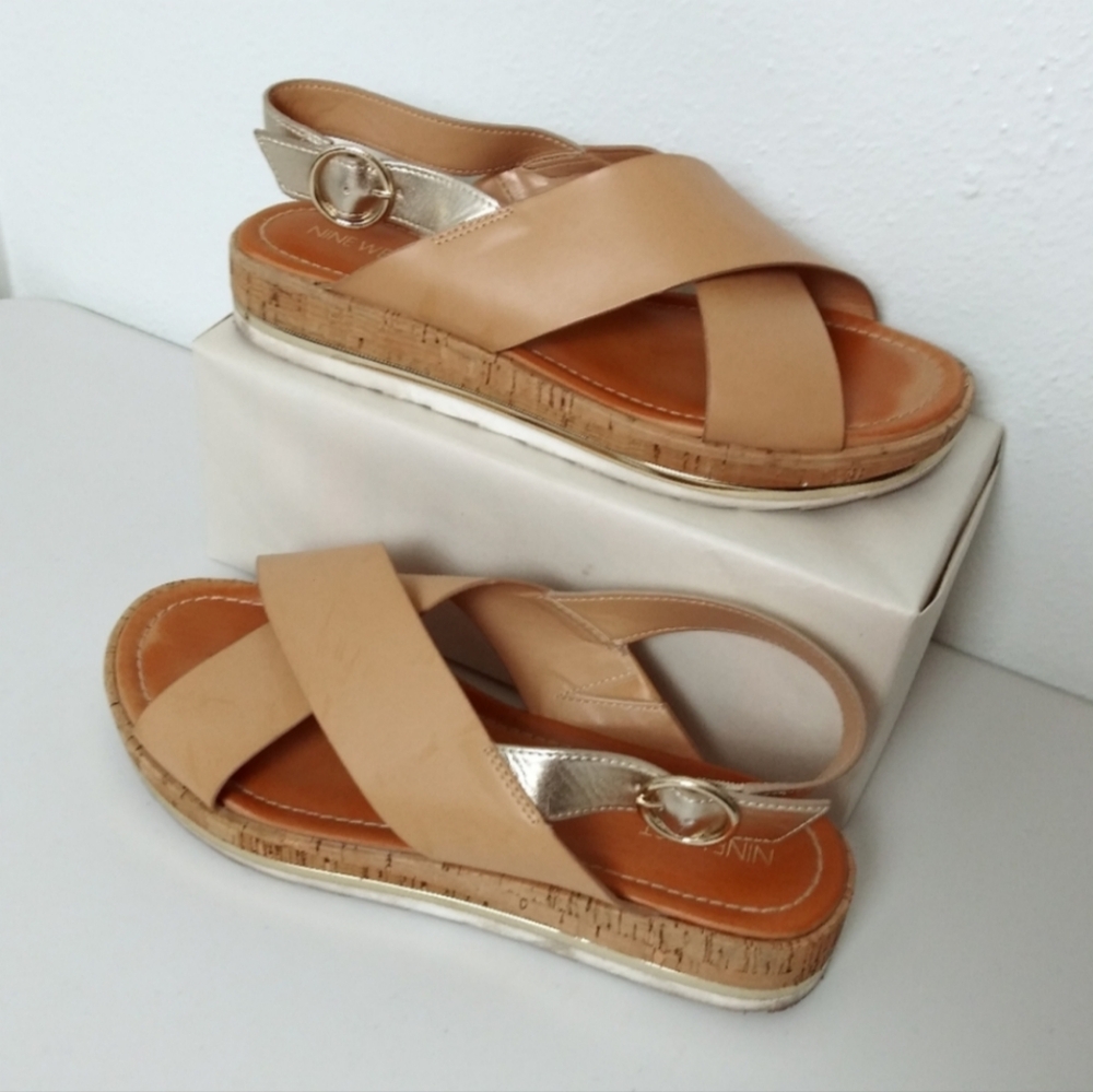 Nine West Wnangie 10M Tan and Gold Slingback Sandal